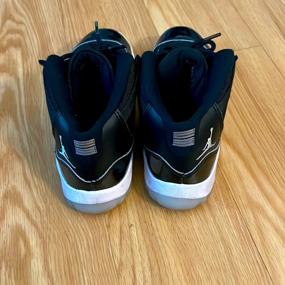 Jordan 11s - Picture 3 of 4